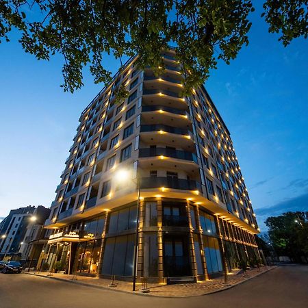 Gori Palace Apartments Luaran gambar