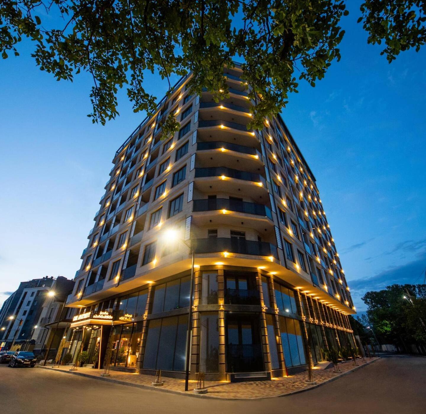 Gori Palace Apartments Luaran gambar