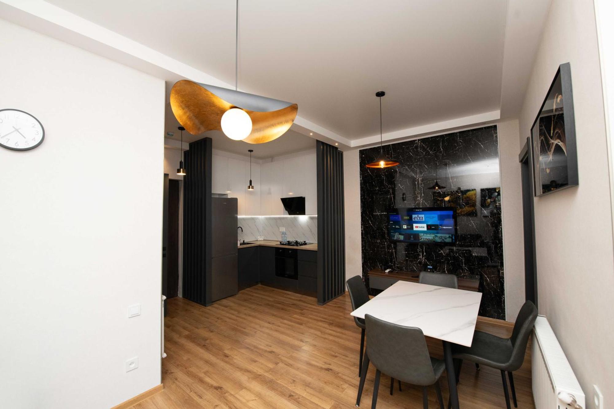 Gori Palace Apartments Luaran gambar