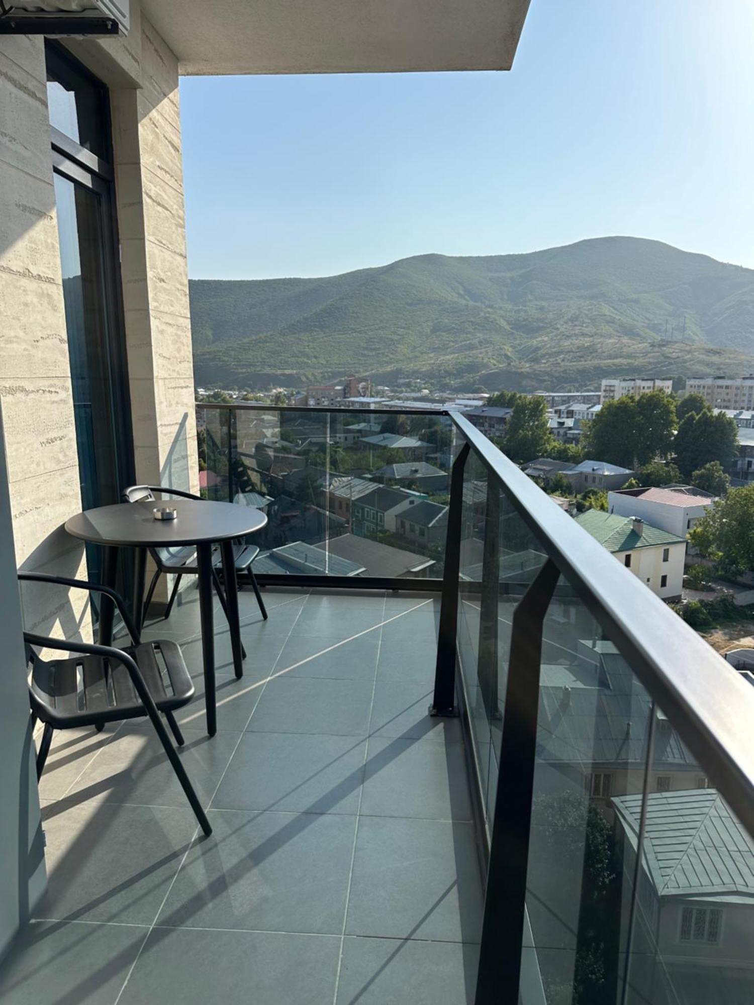 Gori Palace Apartments Luaran gambar